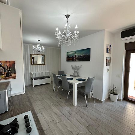 Venetia Apartament - Timisoaraアパートメント エクステリア 写真